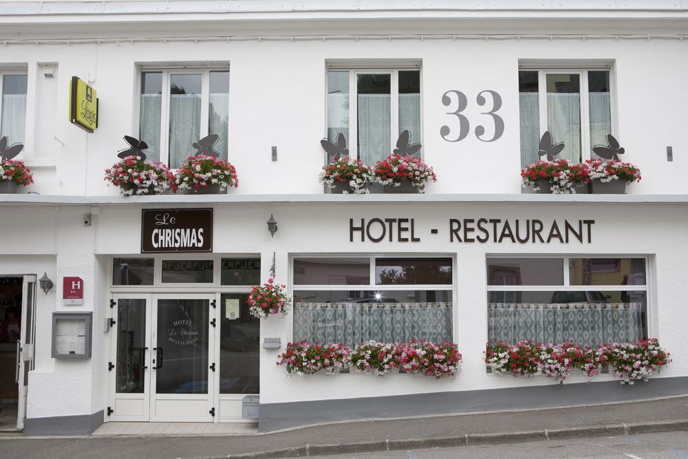 Logis Hotel Le Chrismas Châteaulin Εξωτερικό φωτογραφία